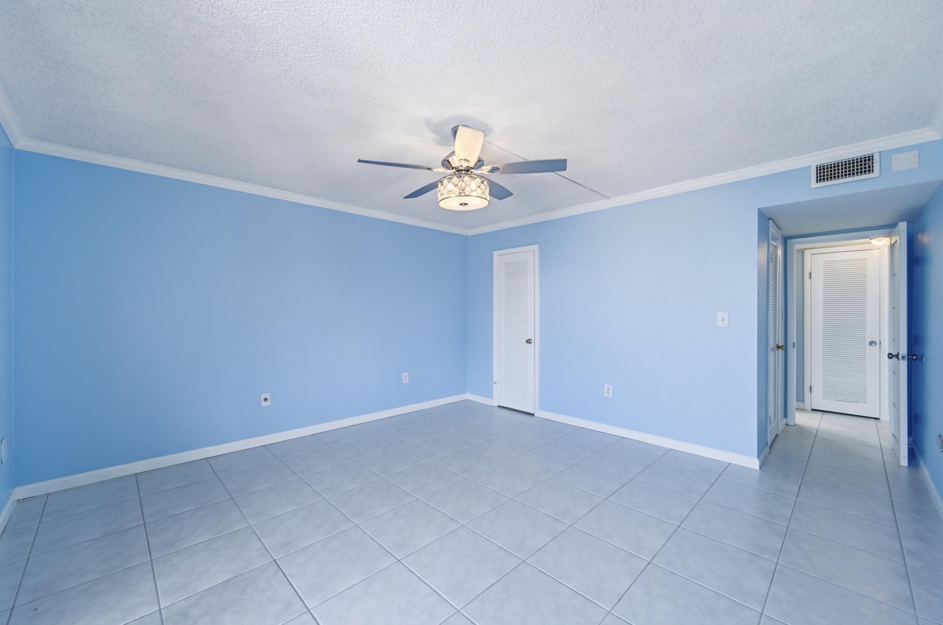 801 S Ocean Drive, Unit 404, Hollywood, FL 33019 Photo