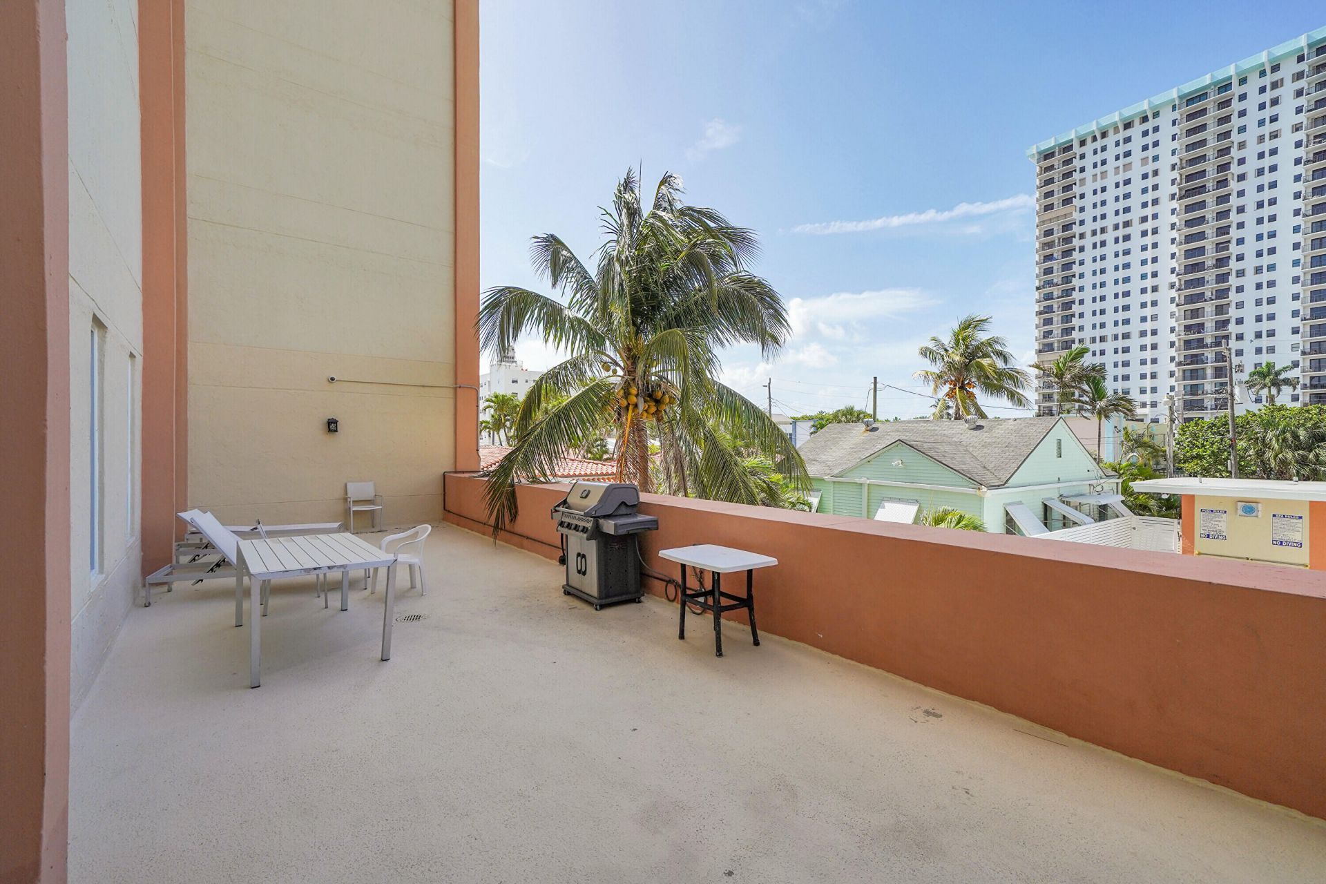 801 S Ocean Drive, Unit 404, Hollywood, FL 33019 Photo