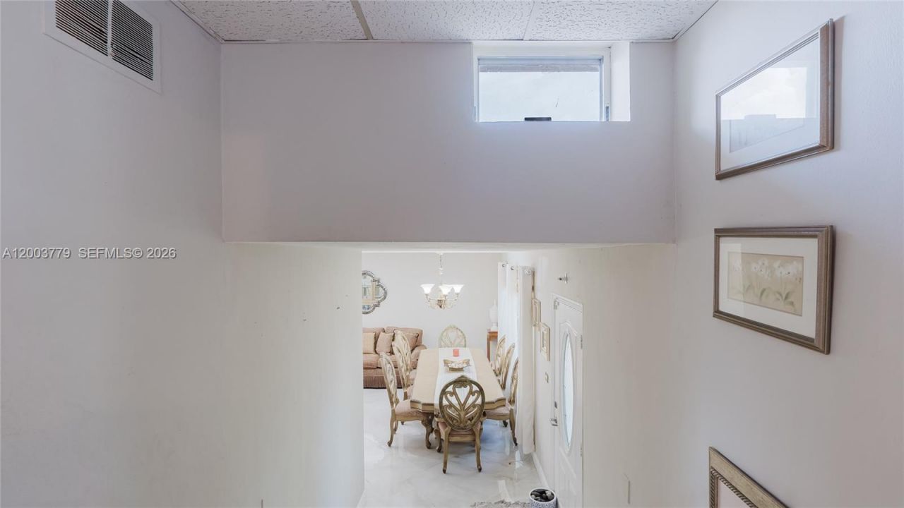 1300 NE 204th St, Miami, FL 33179 Photo
