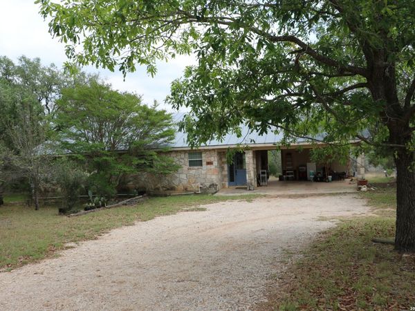 1307 COMANCHE PATH, Bandera, TX 78003