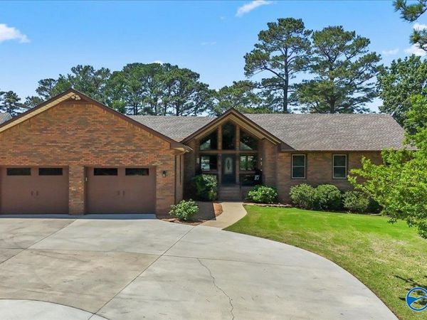 791 Signal Point Road, Guntersville, AL 35976