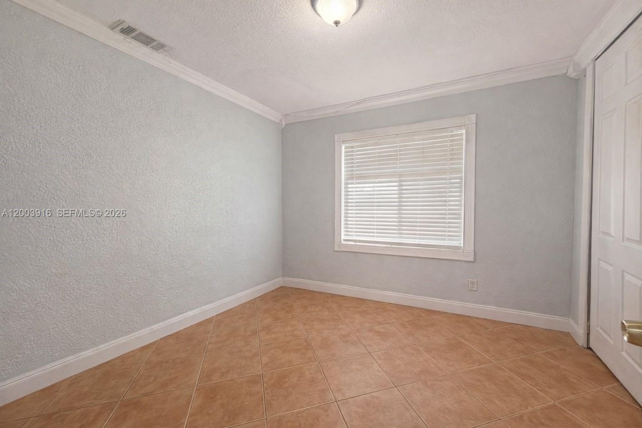 5521 SW 132nd Ave , Miami, FL 33175 Photo