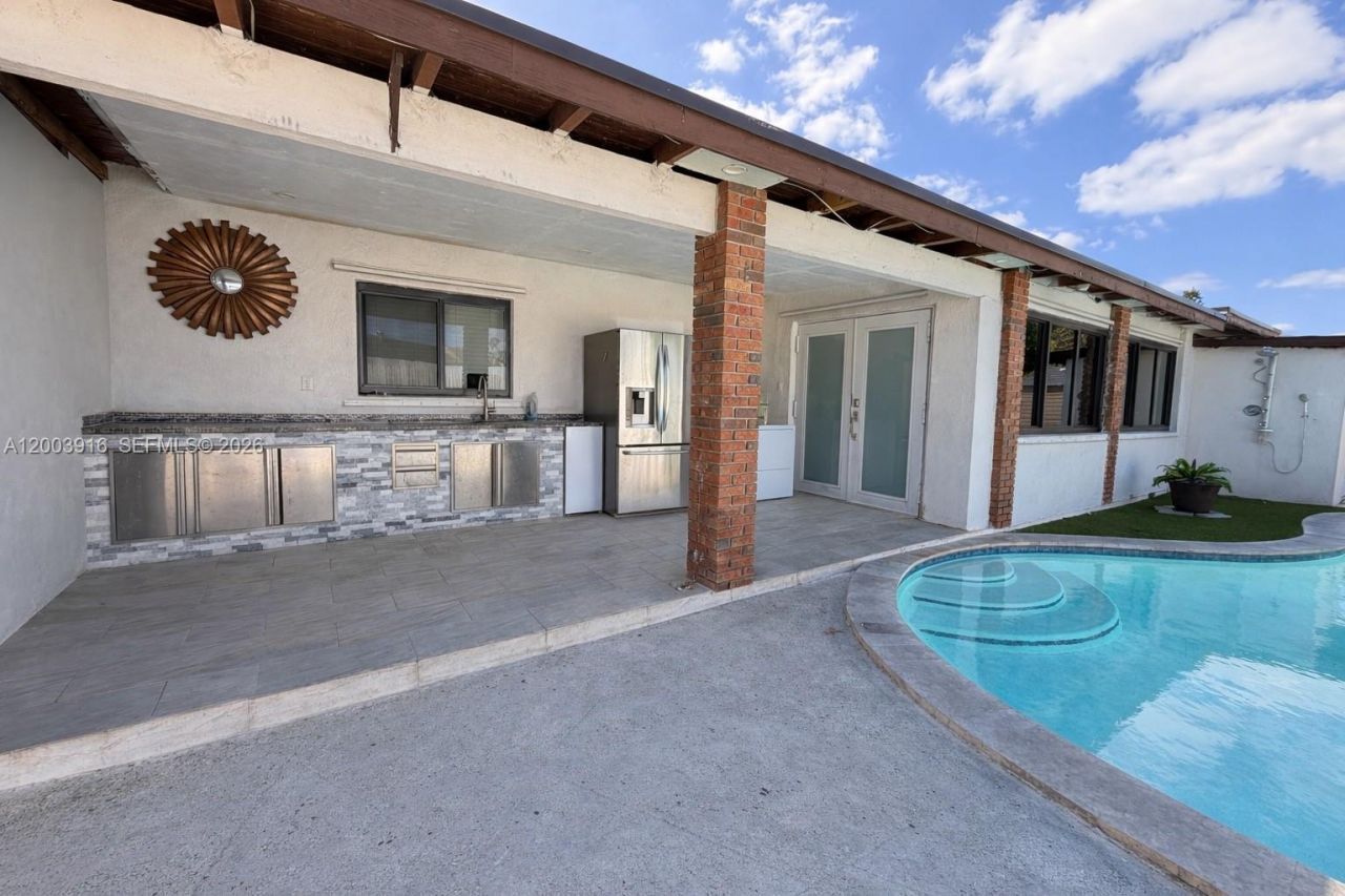 5521 SW 132nd Ave , Miami, FL 33175 Photo