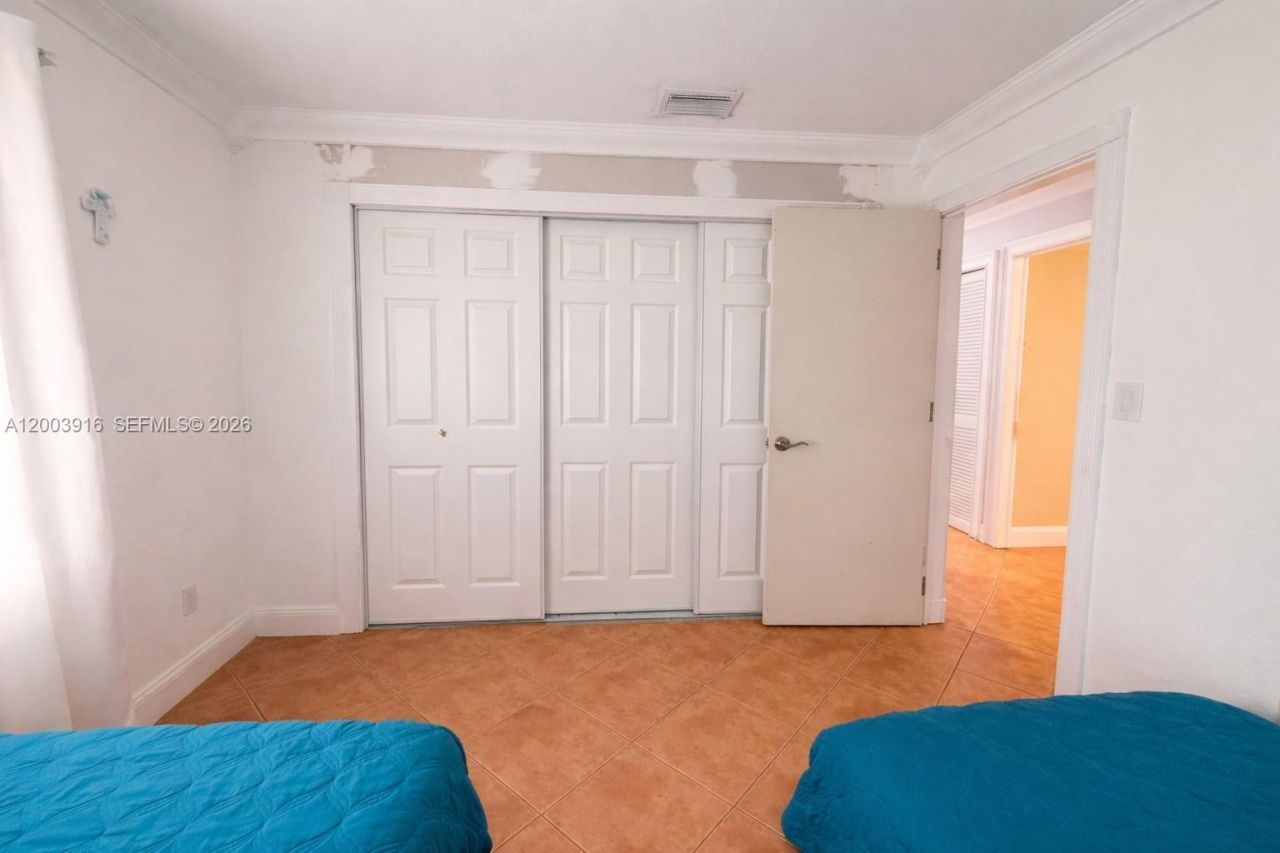 5521 SW 132nd Ave , Miami, FL 33175 Photo