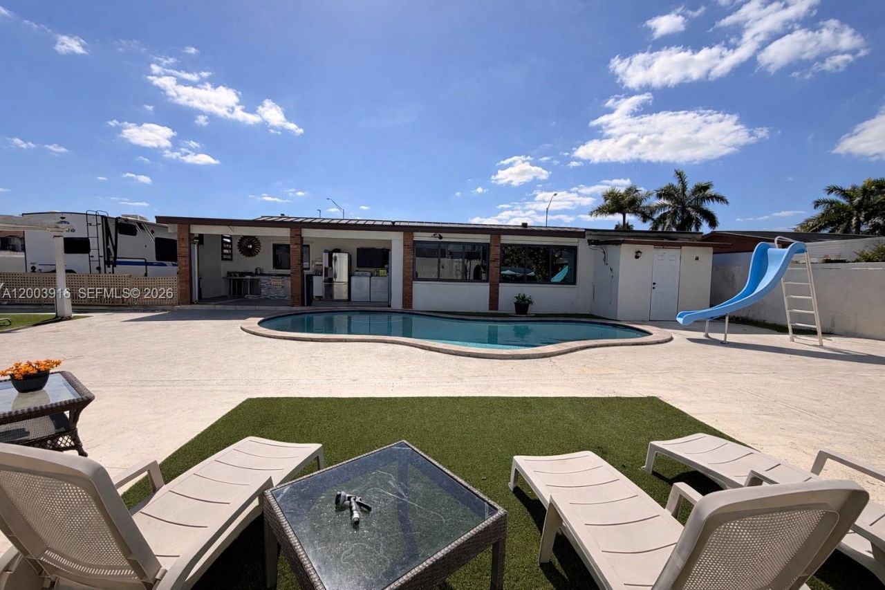 5521 SW 132nd Ave , Miami, FL 33175 Photo