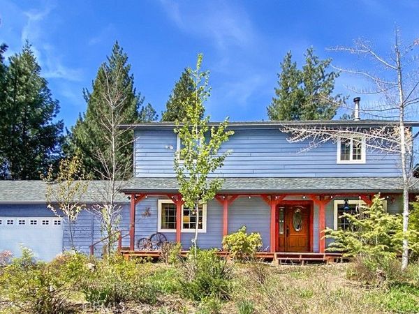1533 W.A. Barr Rd, Mount Shasta, CA 96067
