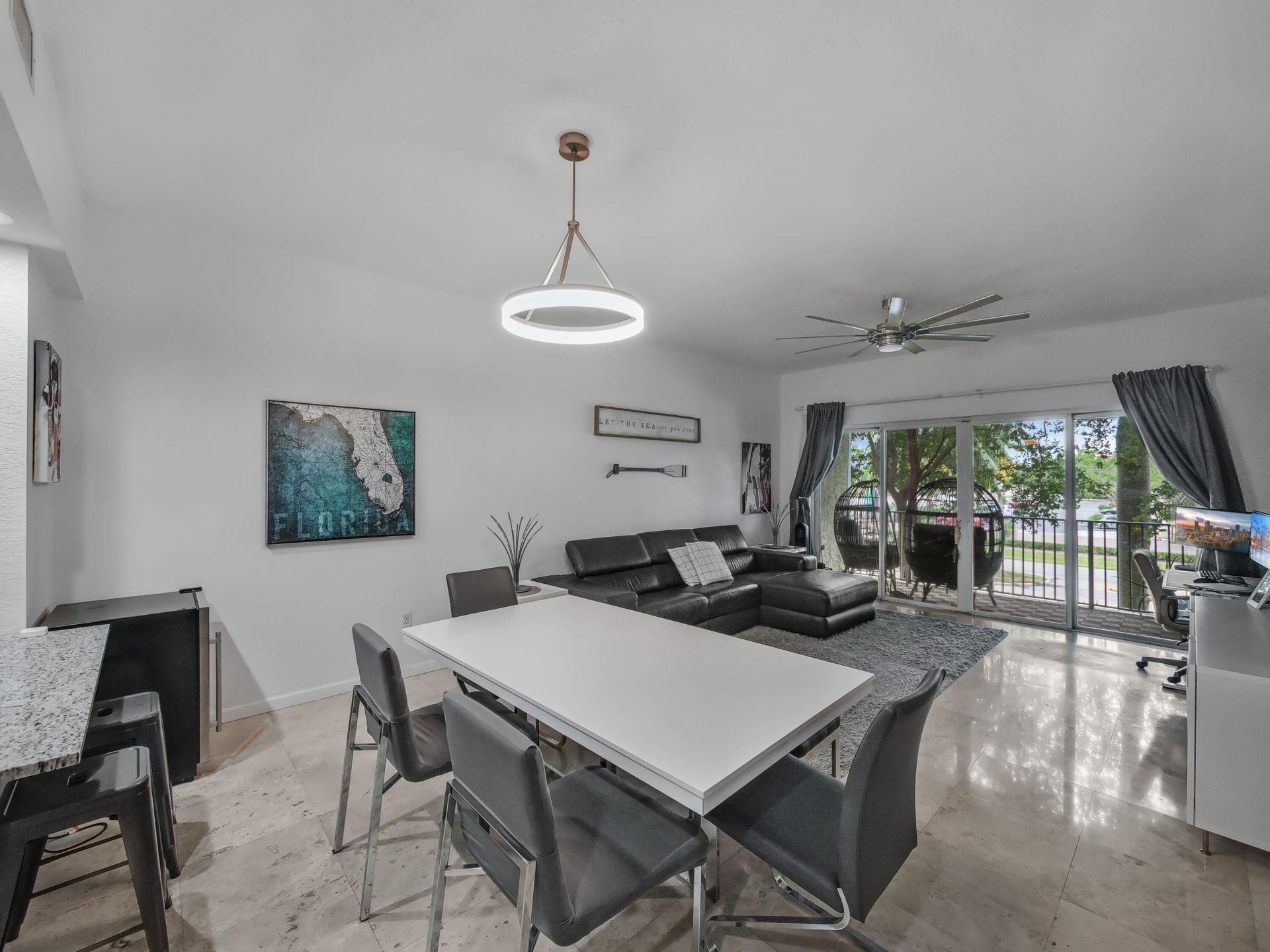 1610 Presidential Way, Unit 207, West Palm Beach, FL 33401 Photo