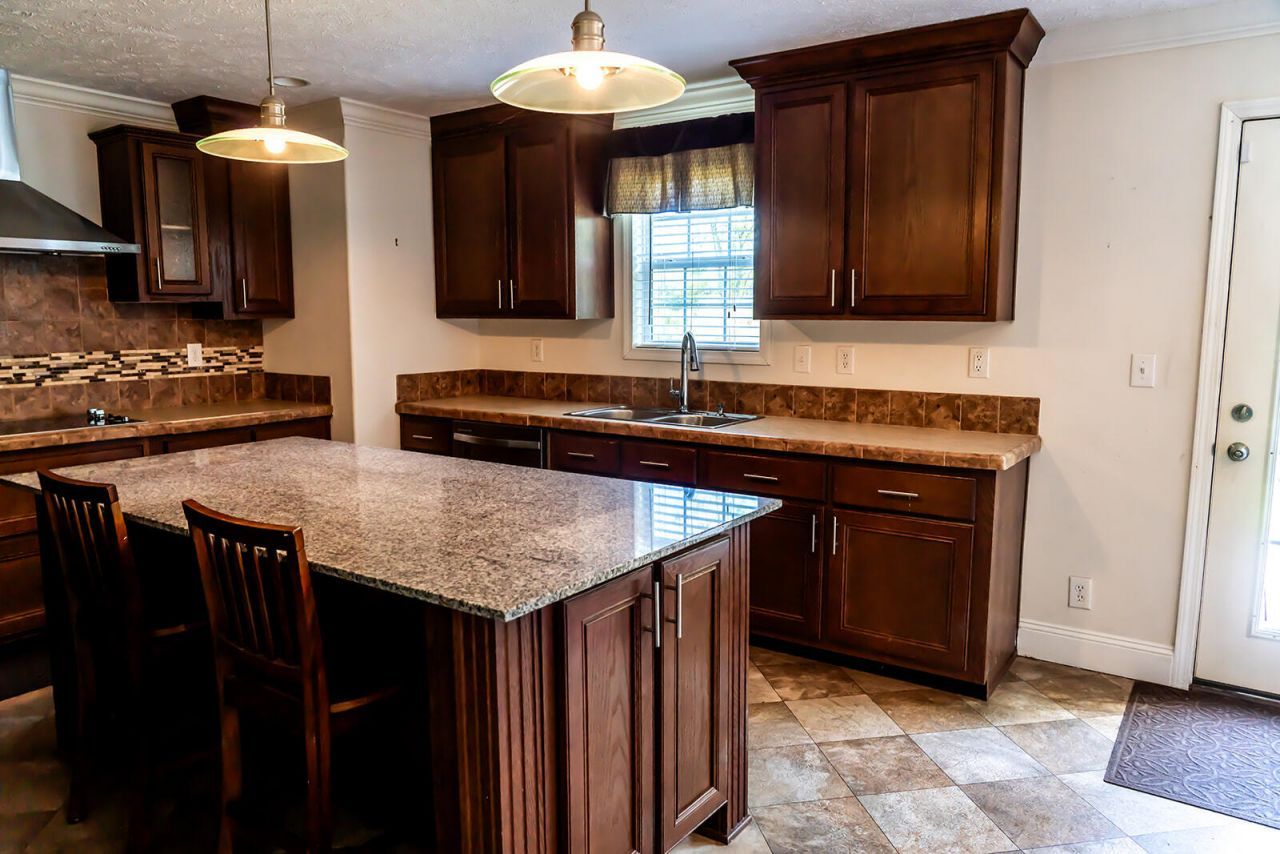 4892 State Road Photo 13