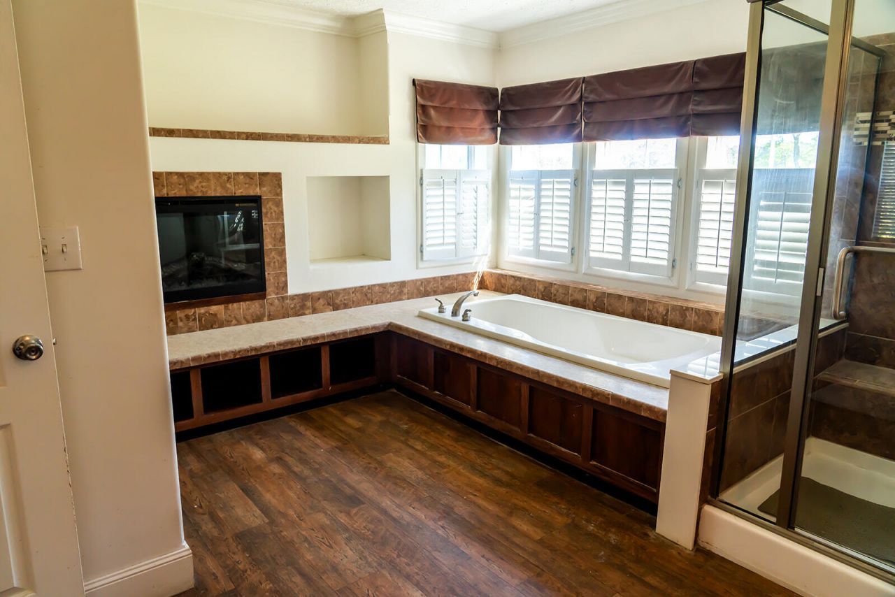 4892 State Road Photo 18