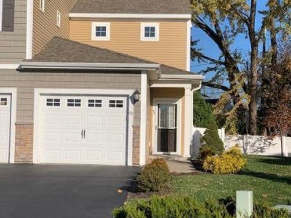 43 Stacey Court, Cohoes, NY 12047