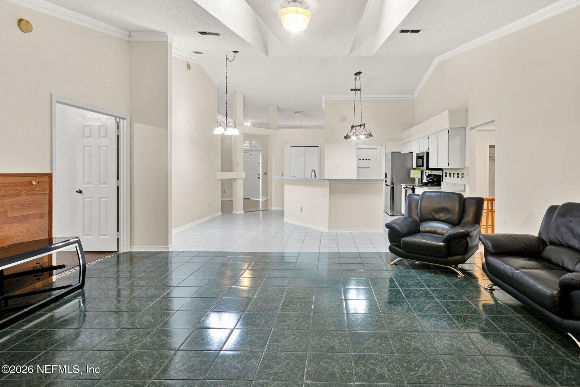 2163 St Martins Drive W, Jacksonville, FL 32246 Photo