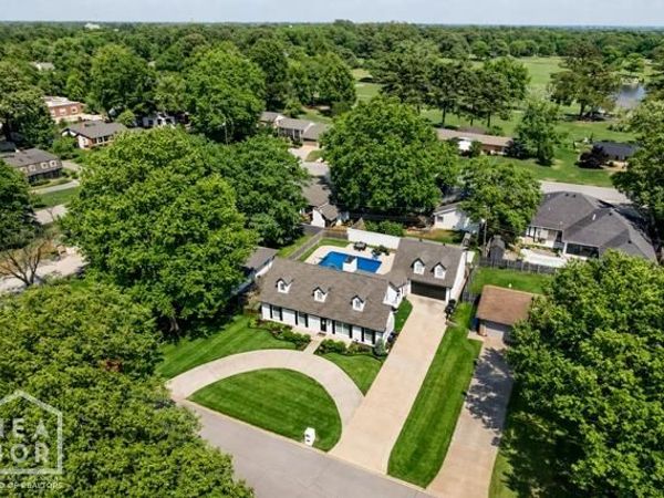 1210 W Country Club, Jonesboro, AR 72401