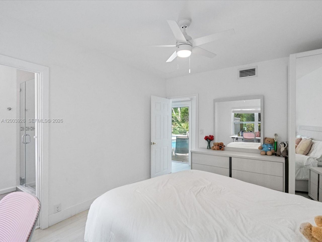 5000 Riviera Dr, Coral Gables, FL 33146 Photo