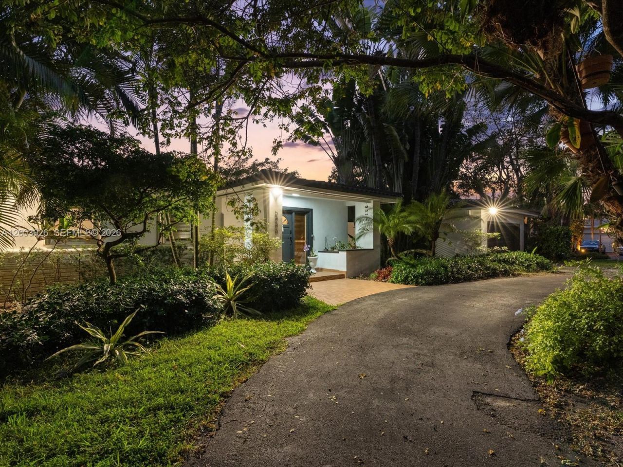 5000 Riviera Dr, Coral Gables, FL 33146 Photo