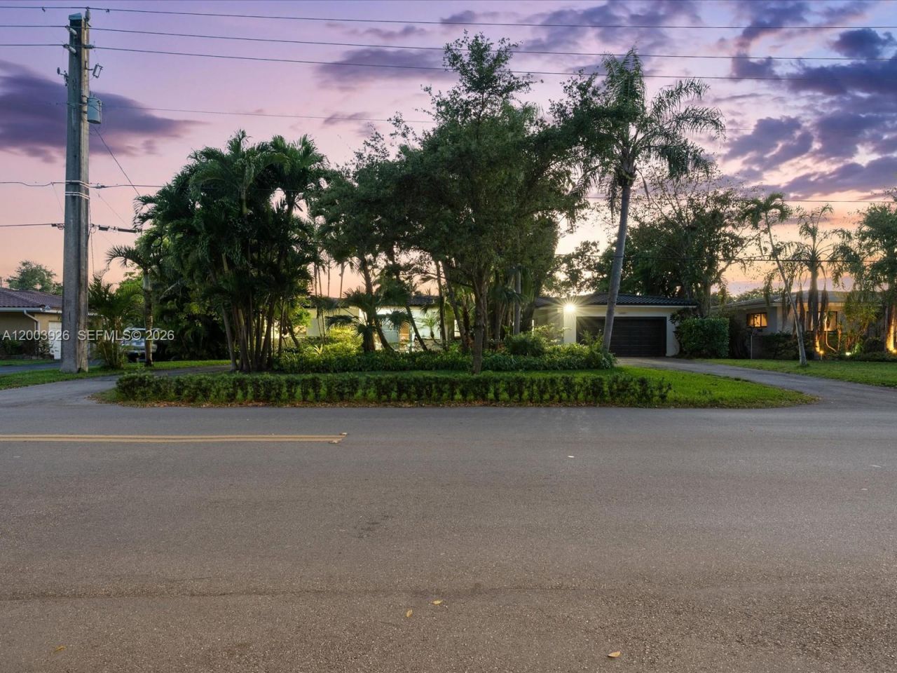 5000 Riviera Dr, Coral Gables, FL 33146 Photo