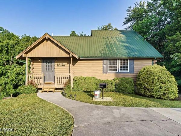 502 Hideaway Ridge Circle, Sevierville, TN 37862
