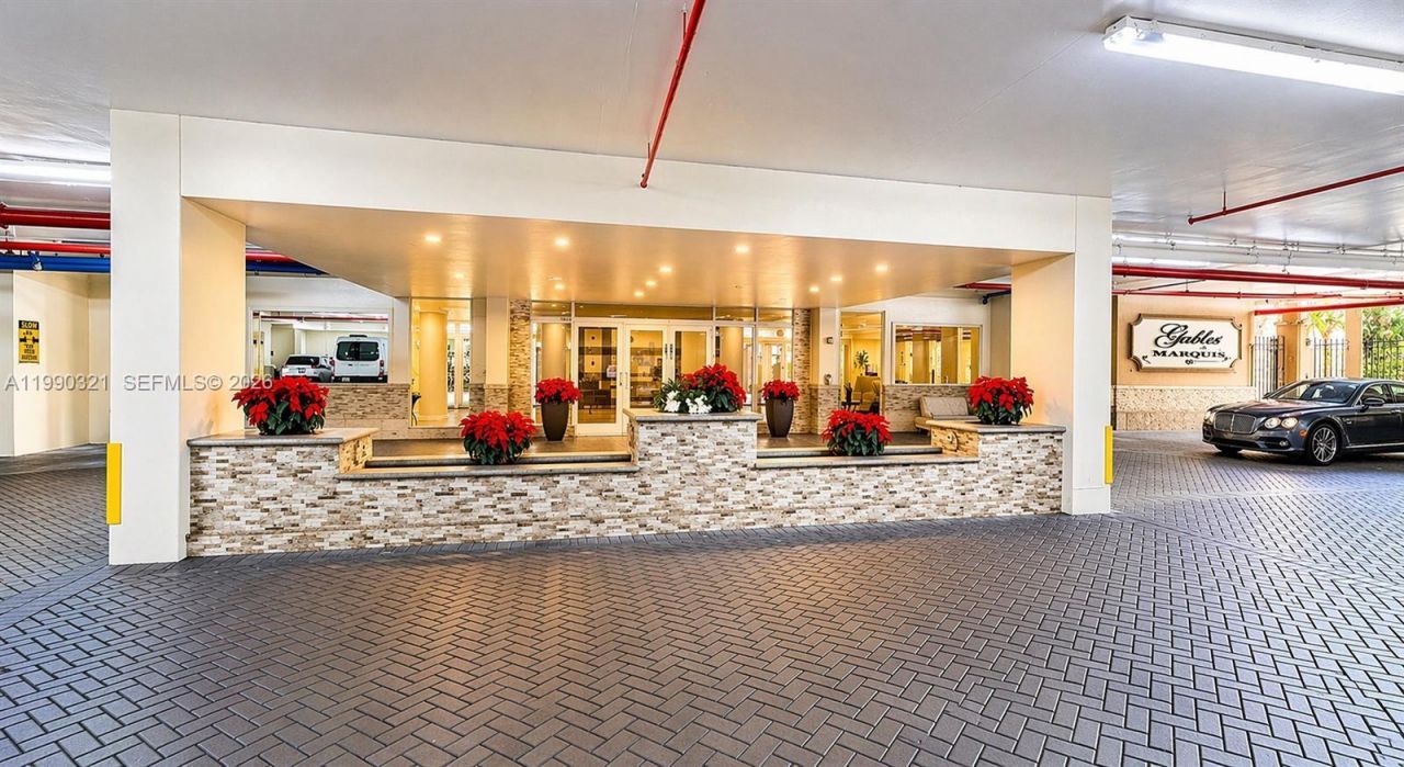 3232 Coral , Unit 605, Miami, FL 33145 Photo