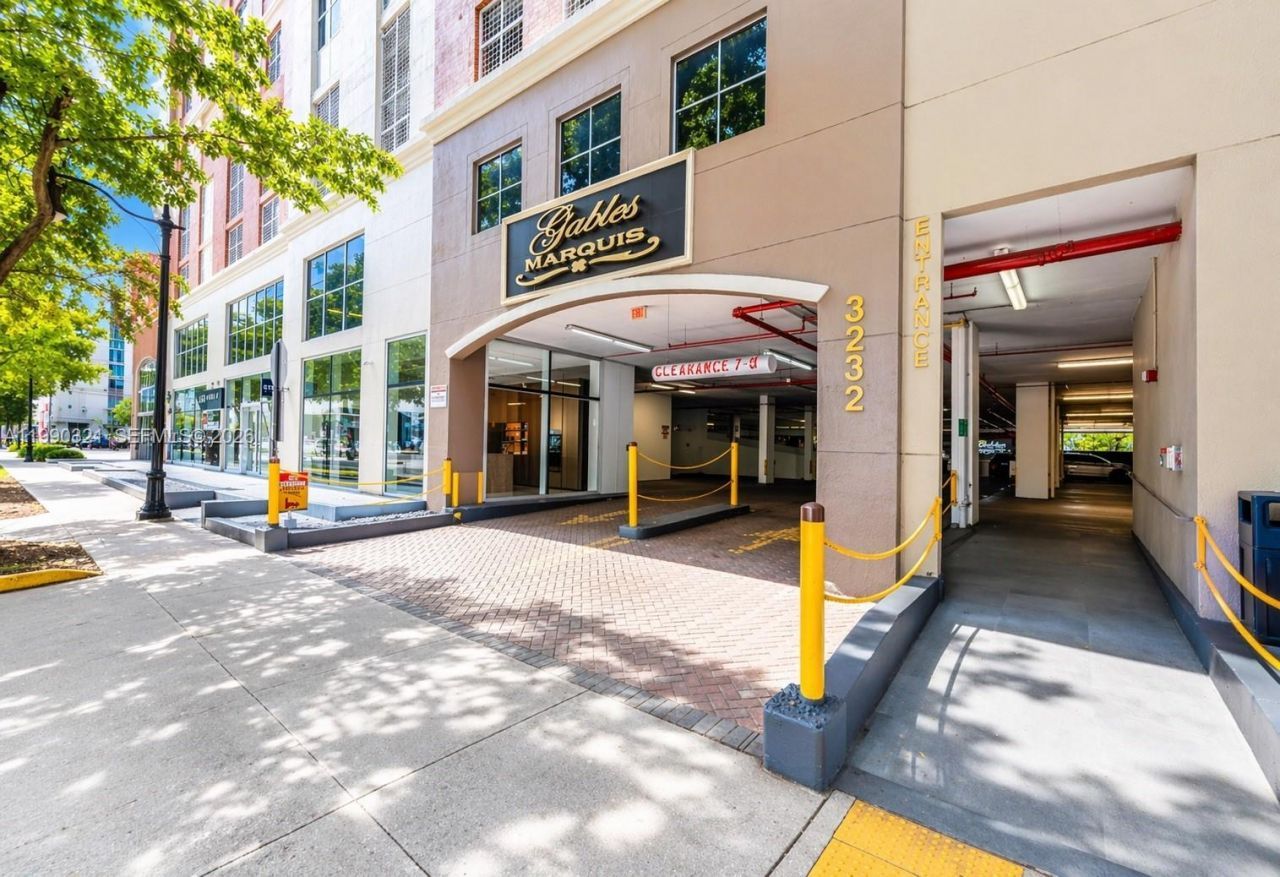 3232 Coral , Unit 605, Miami, FL 33145 Photo