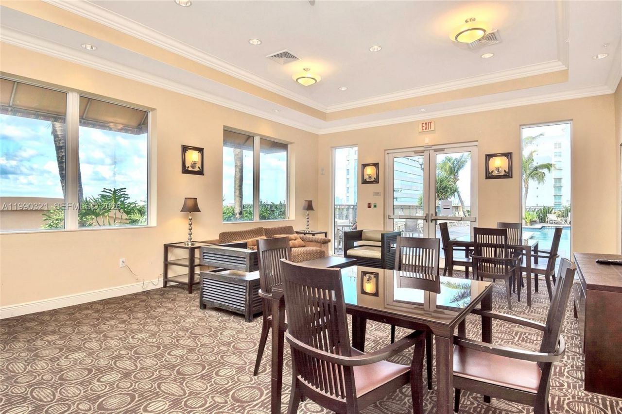 3232 Coral , Unit 605, Miami, FL 33145 Photo