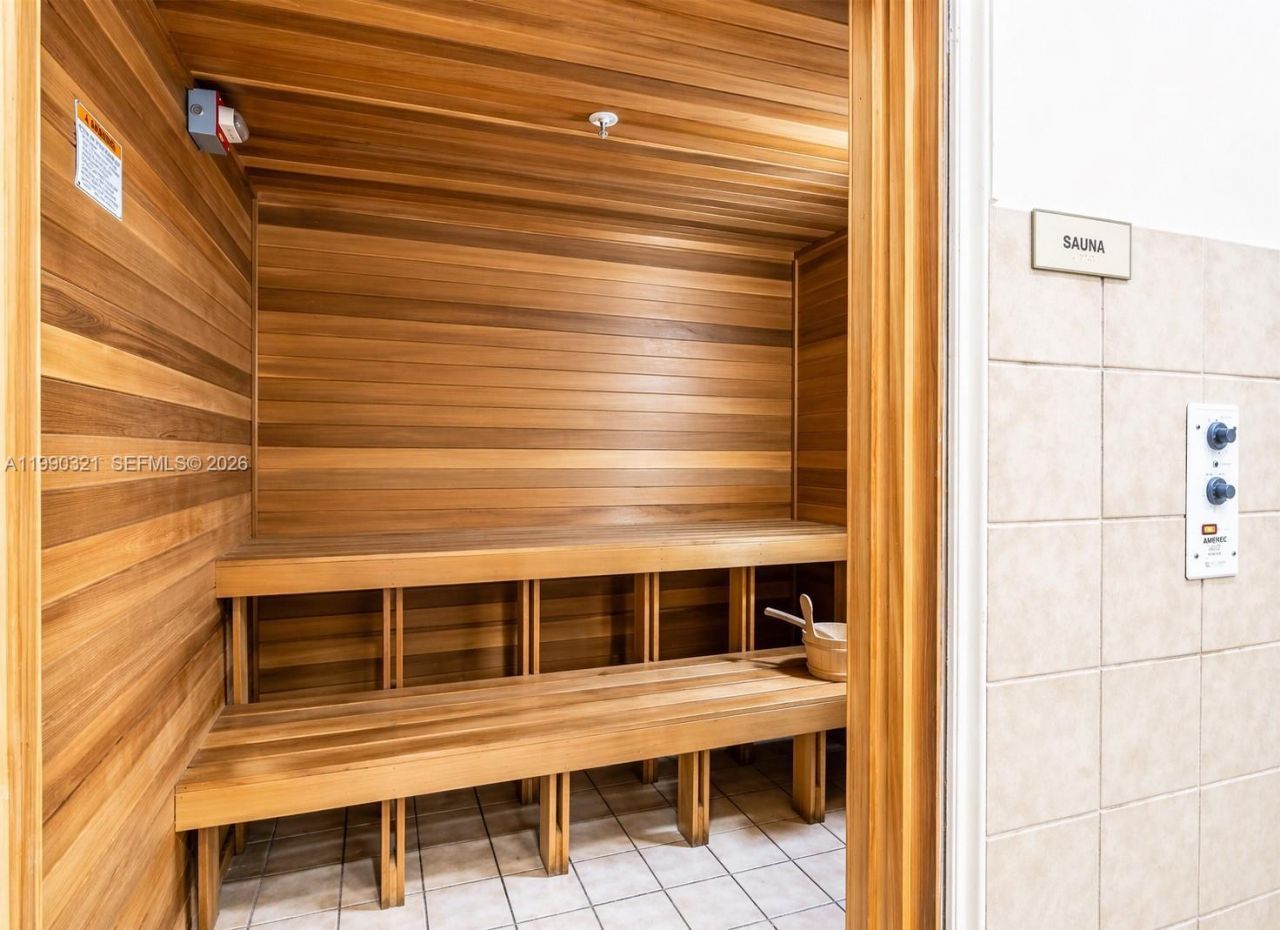 3232 Coral , Unit 605, Miami, FL 33145 Photo