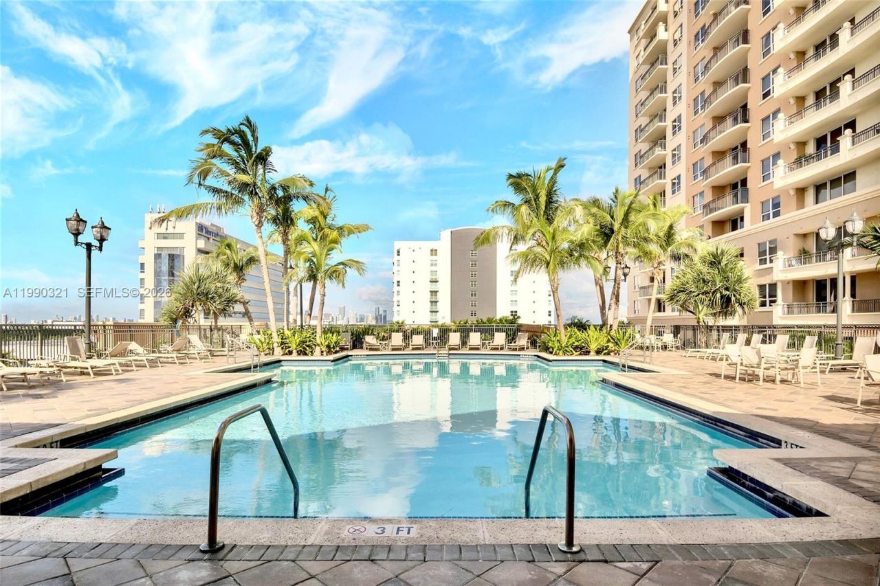 3232 Coral , Unit 605, Miami, FL 33145 Photo