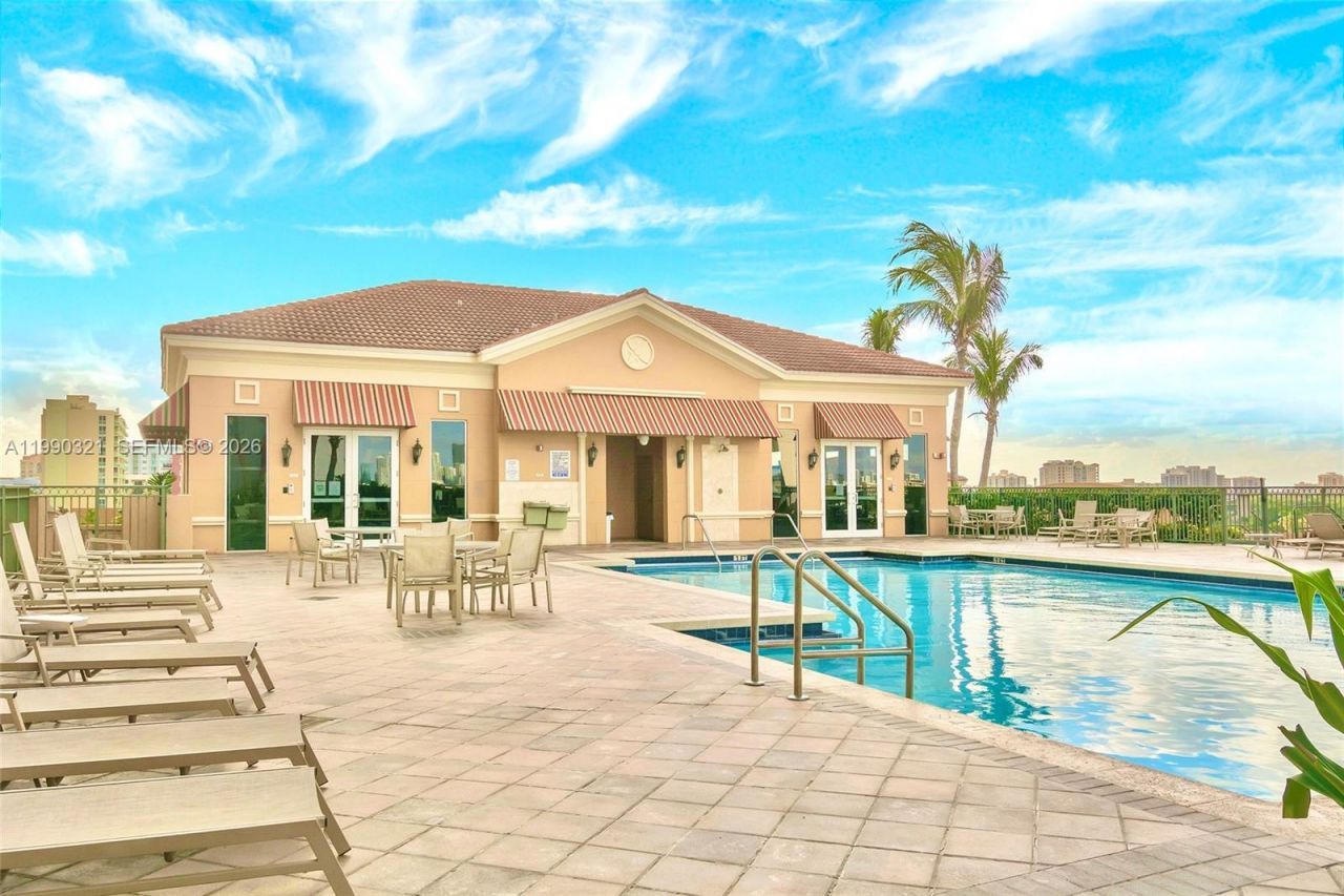 3232 Coral , Unit 605, Miami, FL 33145 Photo