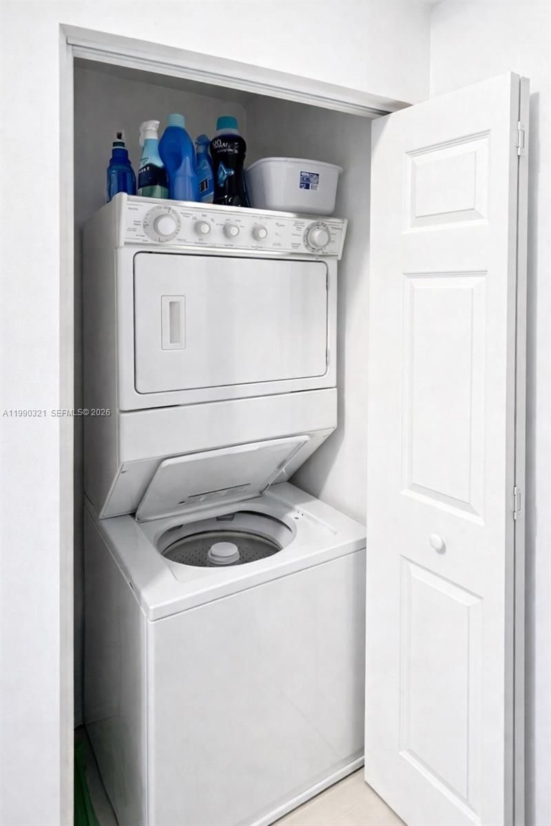 3232 Coral , Unit 605, Miami, FL 33145 Photo