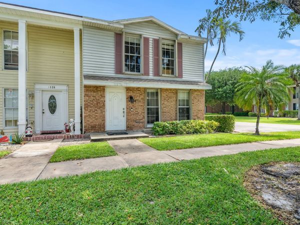 1626 Brier Patch Trail, Wellington, FL 33414
