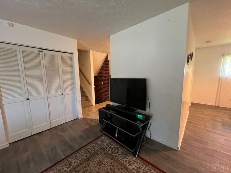 5723 Lake Manor Drive, Fairfield, OH 45014 Photo 2