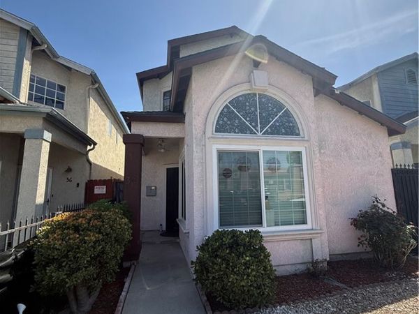 34 E Louise , Long Beach, CA 90805