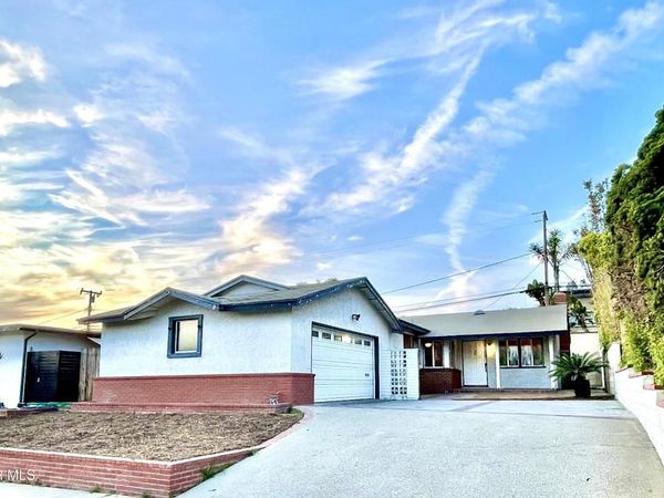 1045 Marvista Avenue, Seal Beach, CA 90740