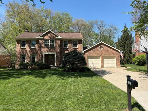 1001 Duxbury, Anderson Twp, OH 45255