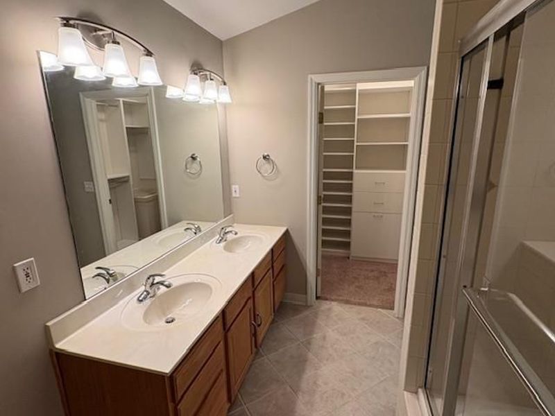 1001 Duxbury, Anderson Twp, OH 45255 Photo 10