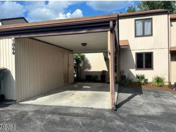 1066 Pebble Drive, Unit 1066, Bristol, VA 24201