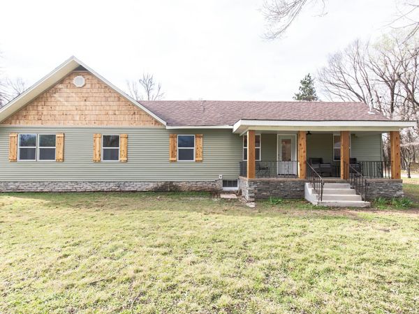 18748 Fir Road , Joplin, MO 64801