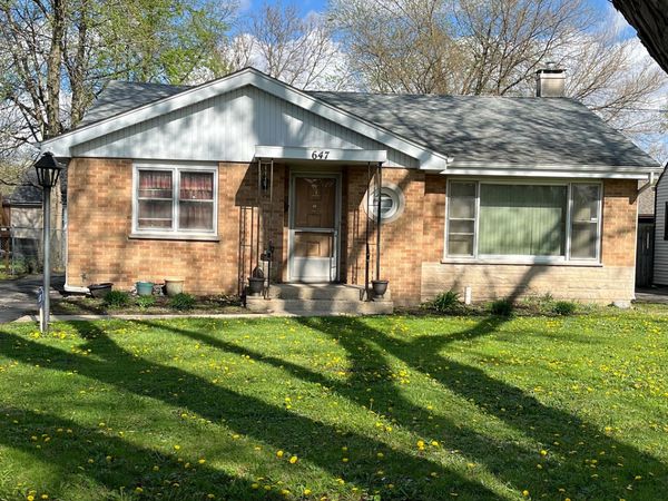 647 N May Street , Aurora, IL 60506