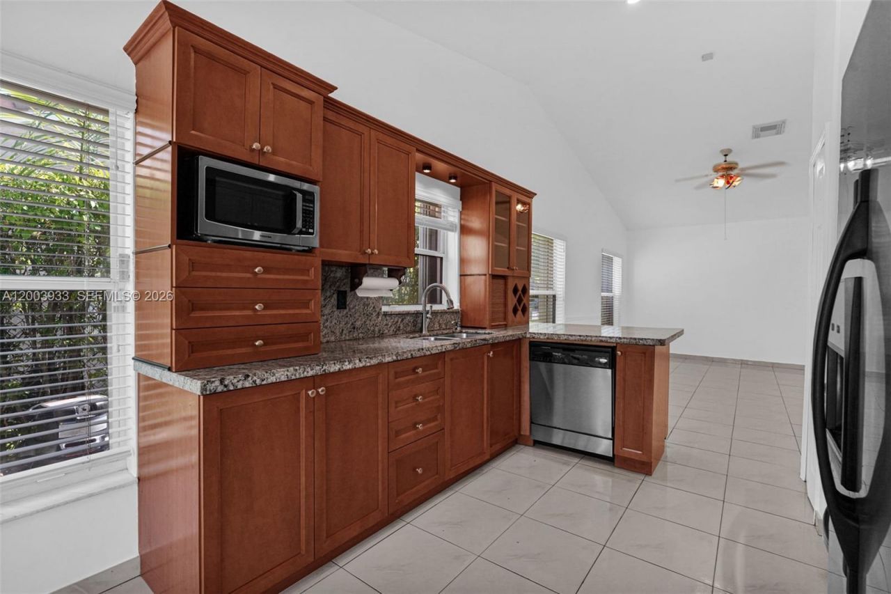 358 SW 163rd Ave , Unit 358, Pembroke Pines, FL 33027 Photo