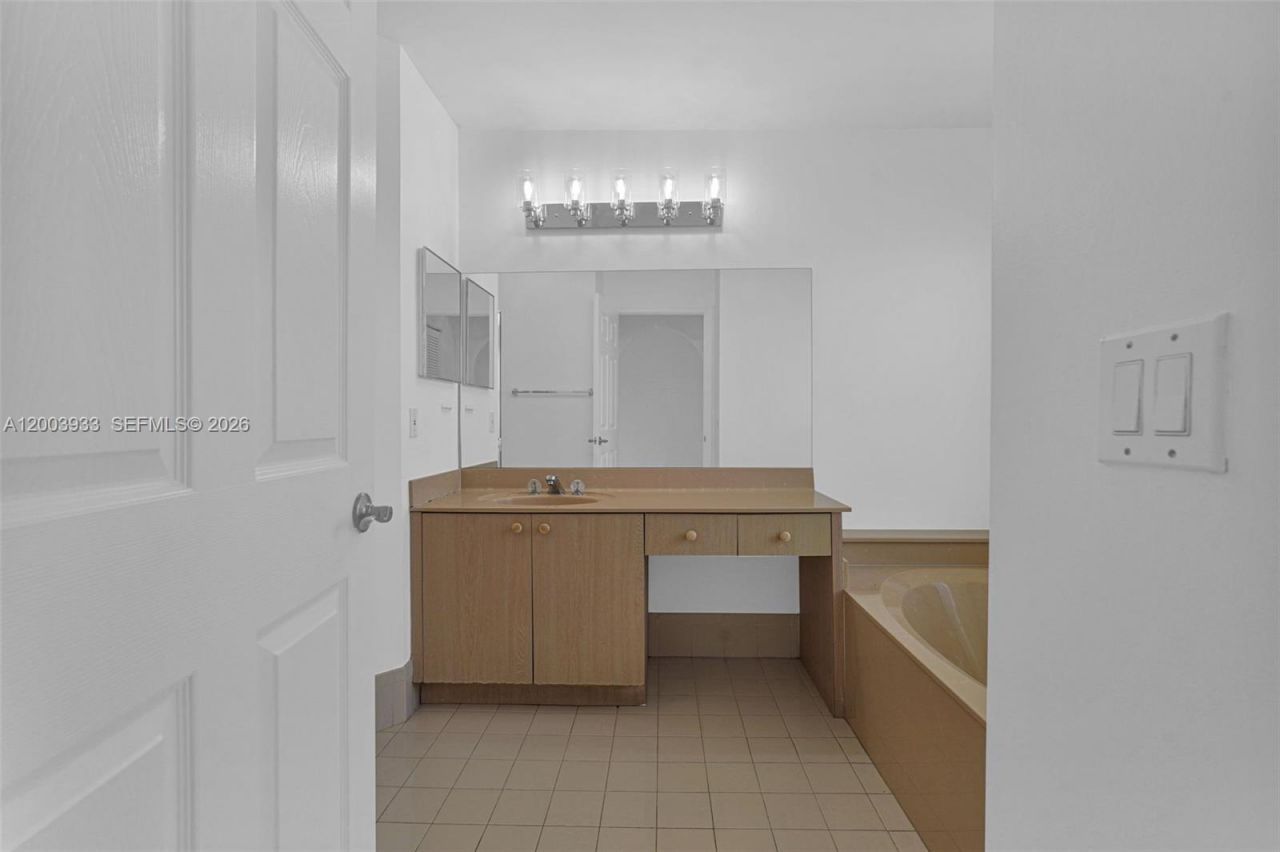 358 SW 163rd Ave , Unit 358, Pembroke Pines, FL 33027 Photo