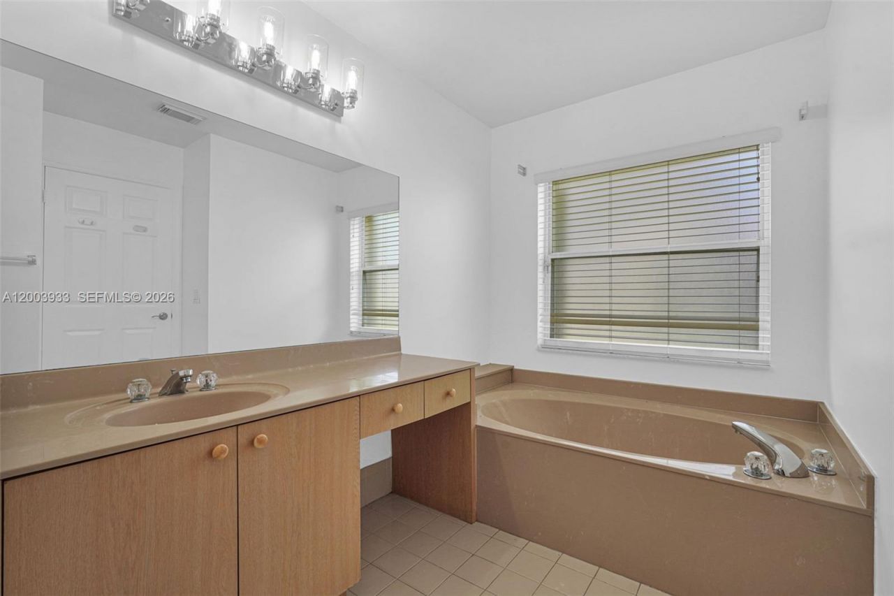 358 SW 163rd Ave , Unit 358, Pembroke Pines, FL 33027 Photo