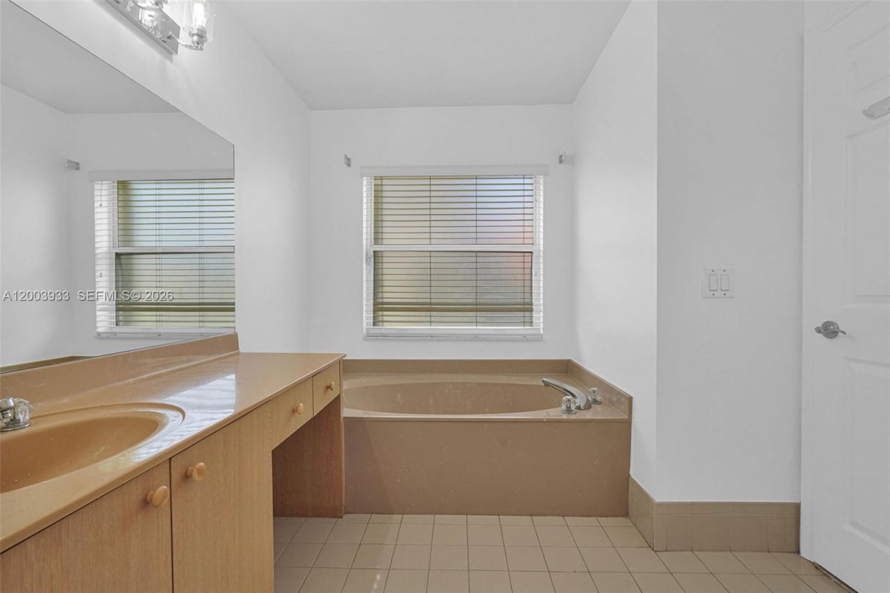 358 SW 163rd Ave , Unit 358, Pembroke Pines, FL 33027 Photo