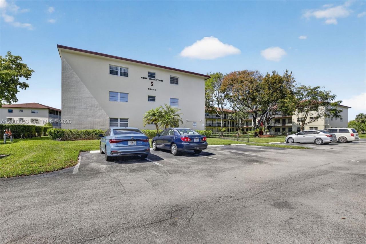13455 SW 3rd St , Unit 203S, Pembroke Pines, FL 33027 Photo