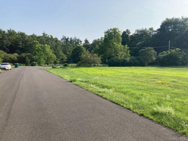 6 NE Paupawey Court NE, Lake Katrine, NY 12401