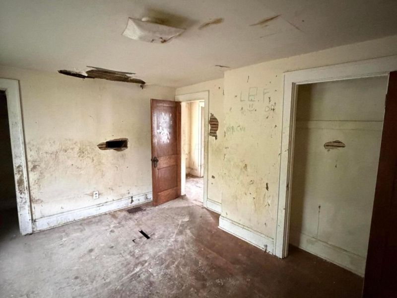 1604 Manchester Avenue , Columbus, OH 43211 Photo 5