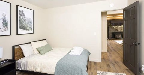 8525 Dolly Varden Avenue, Kings Beach, CA 96143 Photo