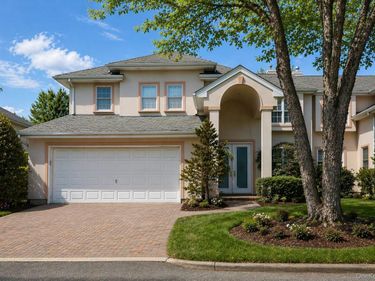 259 Altessa Boulevard, Melville, NY 11747