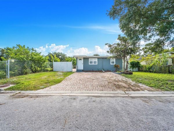 1601 PALM WAY , LARGO, FL 33771