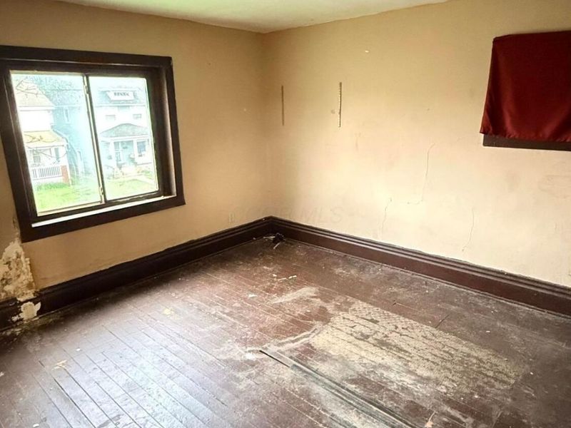 321 Belvidere Avenue , Columbus, OH 43223 Photo 12