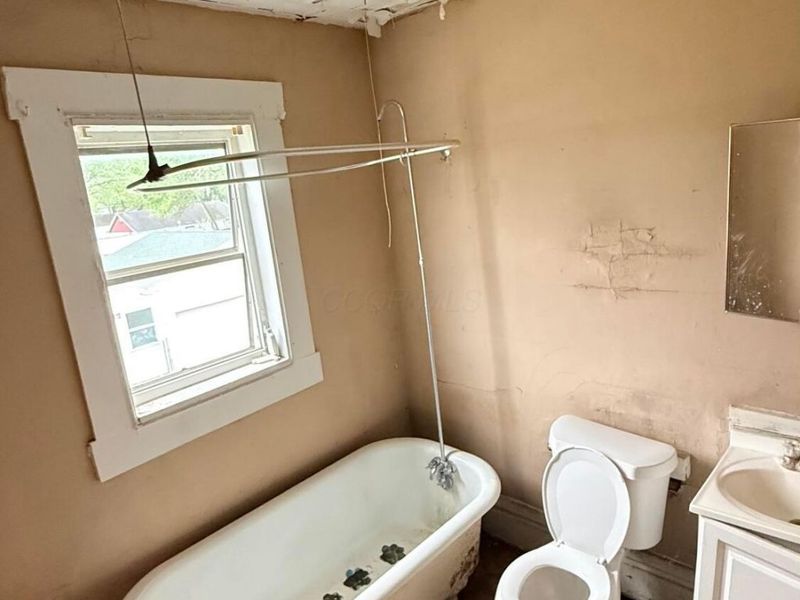 321 Belvidere Avenue , Columbus, OH 43223 Photo 18