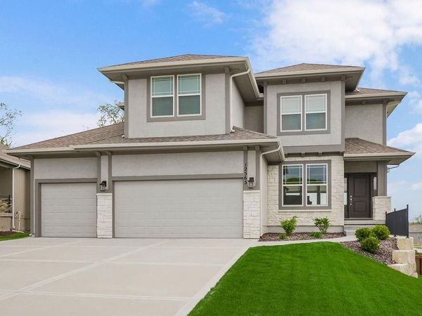 12565 S Meadow View Street, Olathe, KS 66061