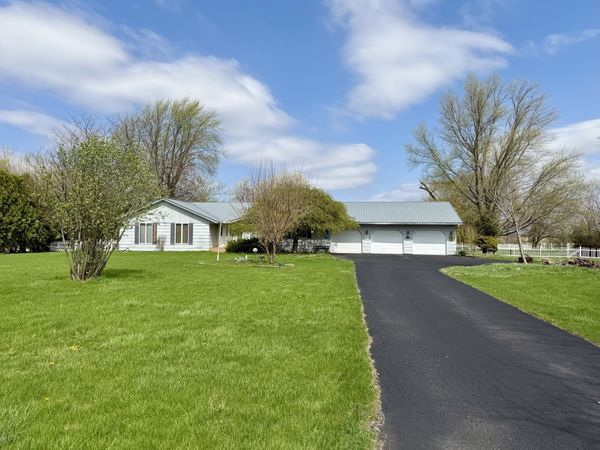 17641 Wagner Road , Sandwich, IL 60548